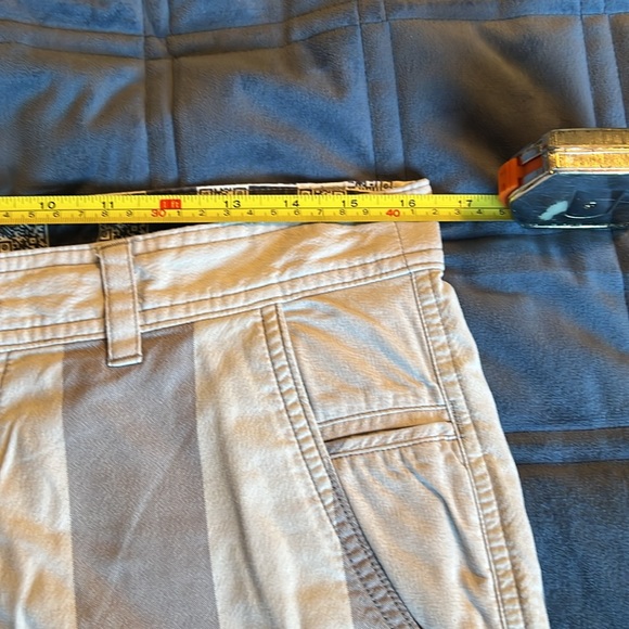 Lululemon Athletica Striped Shorts 33 - Picture 7 of 8